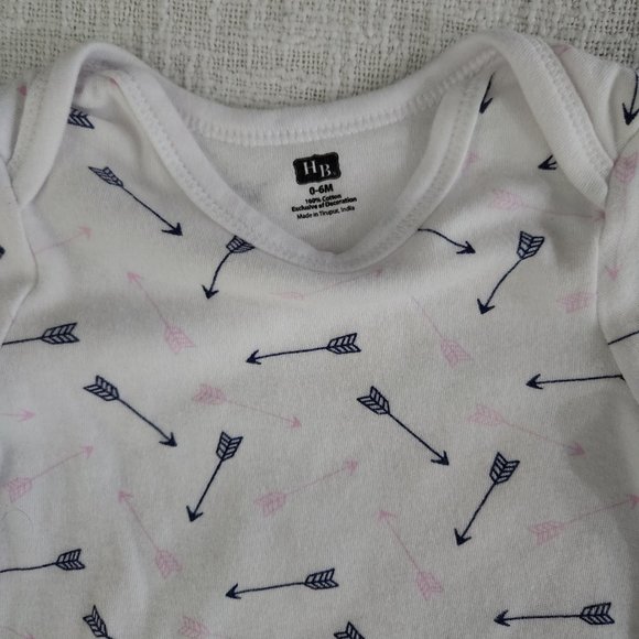 HB Arrows Nightgown (0 to 6 months) - Picture 3 of 3